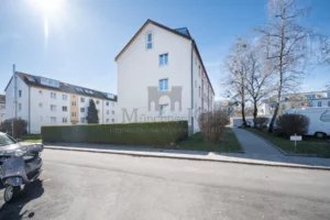 MÜNCHNER IG: Ruhige Lage, eigener Garten & Balkon – ein Zuhause mit Potenzial