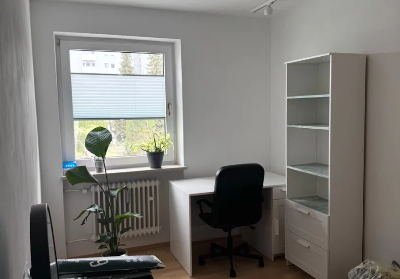 Vielseitig nutzbares weiteres Zimmer