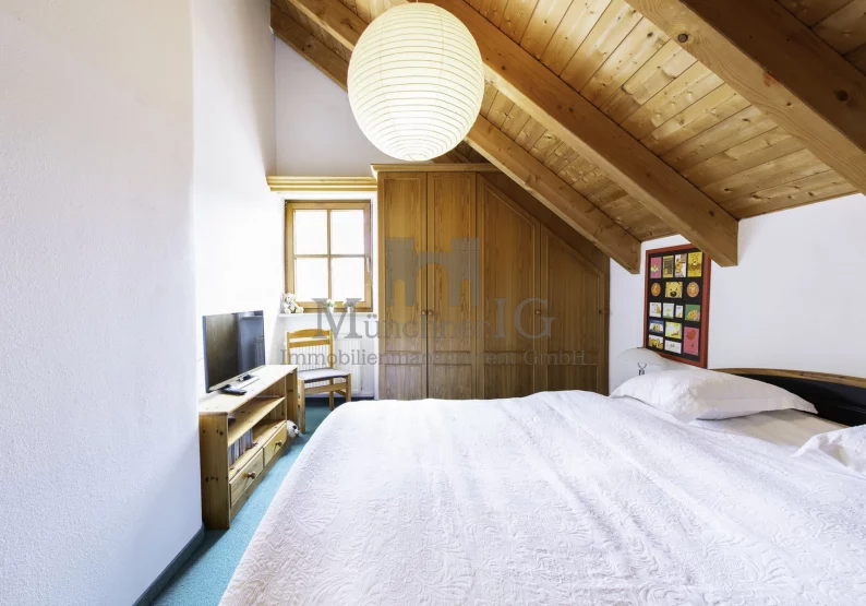 Schlafzimmer 1