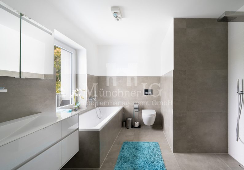 Badezimmer DG
