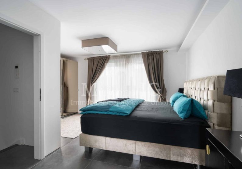 Schlafzimmer DG